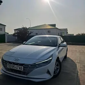 Hyundai Elantra 2022