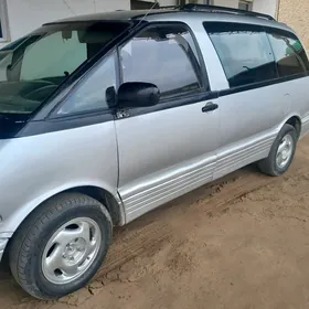 Toyota Previa 1992