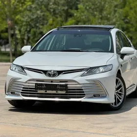 Toyota Camry 2024