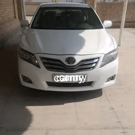 Toyota Camry 2010