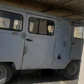 UAZ 452 1985