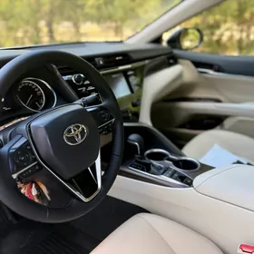 Toyota Camry 2020
