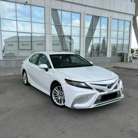 Toyota Camry 2022