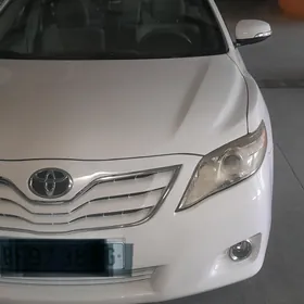 Toyota Camry 2011