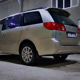 Toyota Sienna 2006