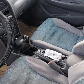 Kia Carnival 1998