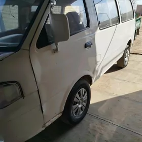 Toyota Hiace 2005