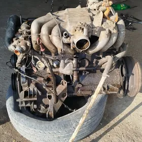 Bmw 2,5 Prastoy mator galowka