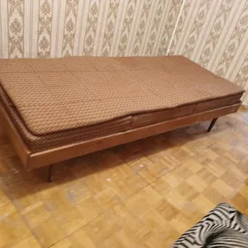 кровать 190*90