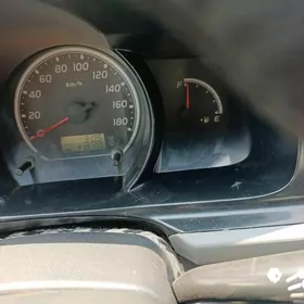 Toyota Hiace 2009