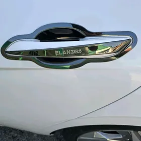 Hyundai elantra nikl