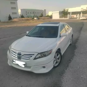 Toyota Camry 2011