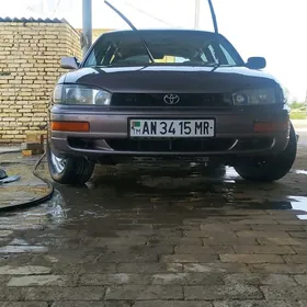 Toyota Camry 1992