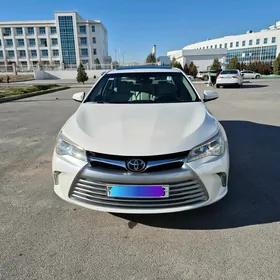 Toyota Camry 2017