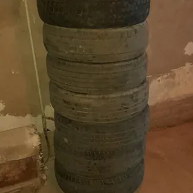 текер