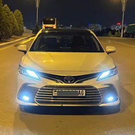 Toyota Camry 2022