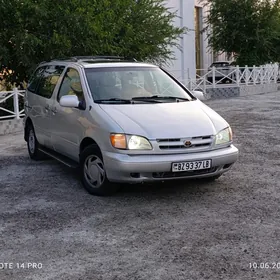 Toyota Sienna 2000