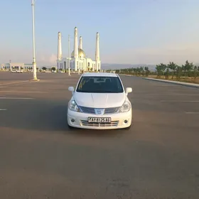 Nissan Versa 2010