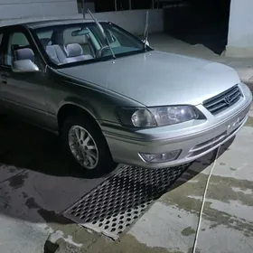 Toyota Camry 2000