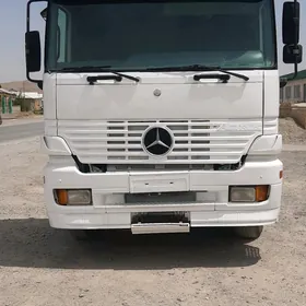 Mercedes-Benz ACTROS 3331 2002
