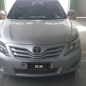 Toyota Camry 2010