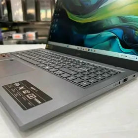 Acer Gaming (Ryzen 7 8840HS)
