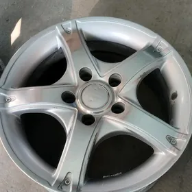 diska r15