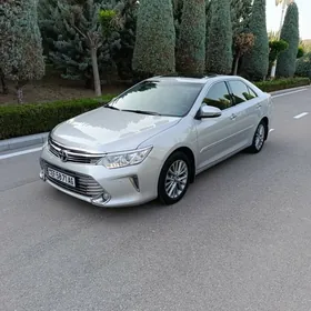 Toyota Camry 2016