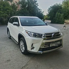 Toyota Highlander 2018
