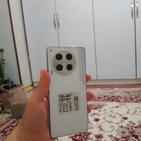 Tecno Camon 30 8/256gb