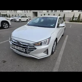 Hyundai Elantra 2020