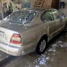 Daewoo Leganza 1998