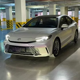 Toyota Camry 2024