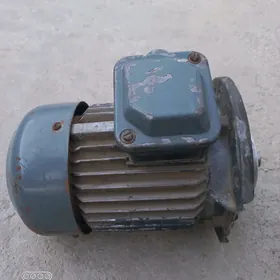 elektro dwigatel 380v