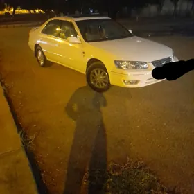 Toyota Camry 2000