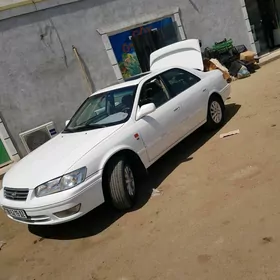 Toyota Camry 2001