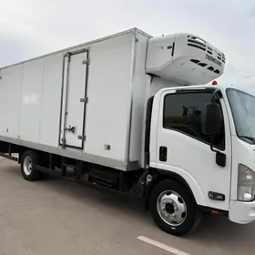 Isuzu Forward 2018