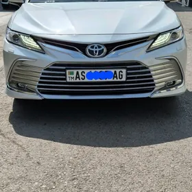 Toyota Camry 2023