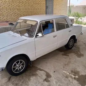 Lada 2104 1983