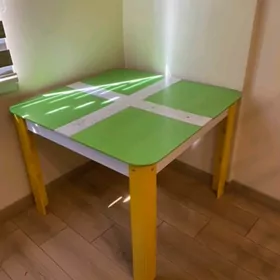 детский стол