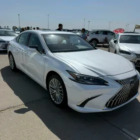 Lexus ES 350 2023