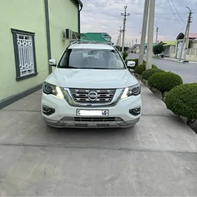 Nissan Pathfinder 2021