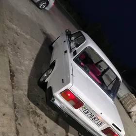 Lada 2107 1985