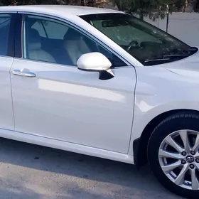 Toyota Camry 2018