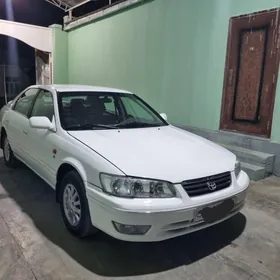 Toyota Camry 1997