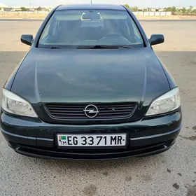 Opel Astra 2000