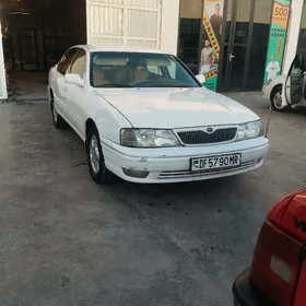 Toyota Avalon 1999