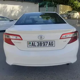 Toyota Camry 2012