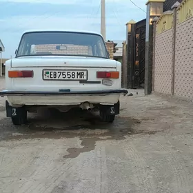 Lada 2104 1980