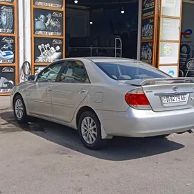 Toyota Camry 2005